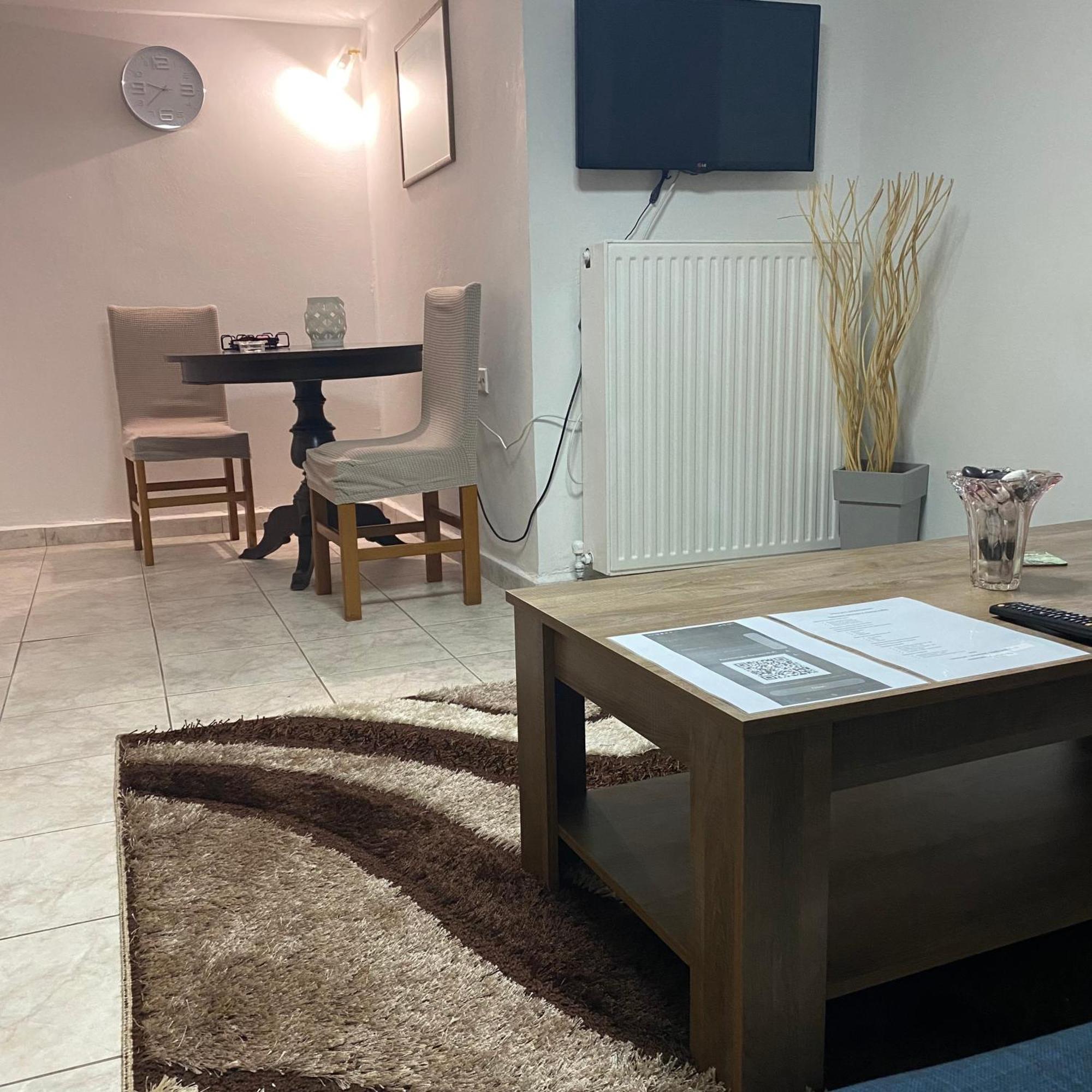 Stella'S Apartment Mytilíni 外观 照片